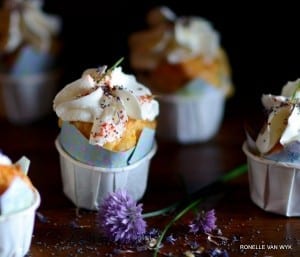 carrot-and-poppyseed-cupcake-001