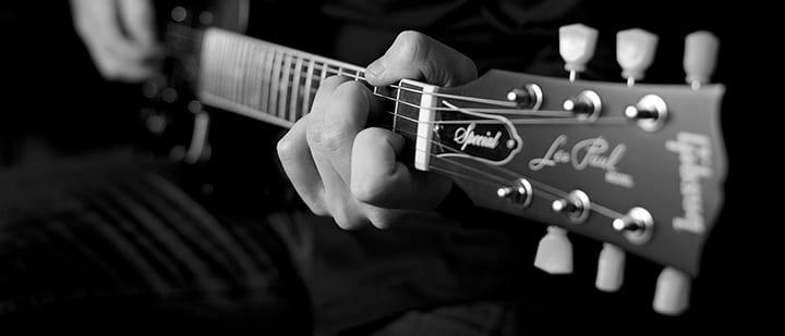 Learning Guitar: Understanding Minor and 7th Chords
