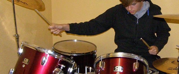 5 Awesome Drum Websites to Help You Practice at Home