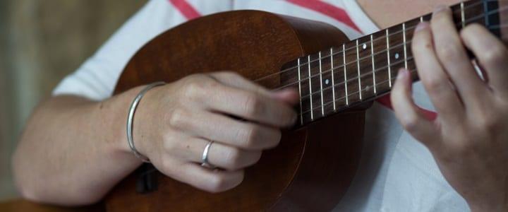 How to Play the Ukulele: Solving Common Beginner Problems