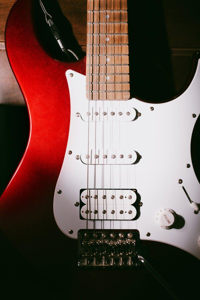 10 Tips to Amp Up Your Electric Guitar Tone
