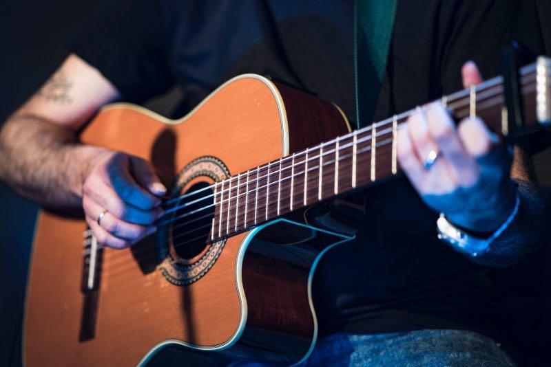 How to Play Beautifully: A Classical Guitarist's Guide to Musicality