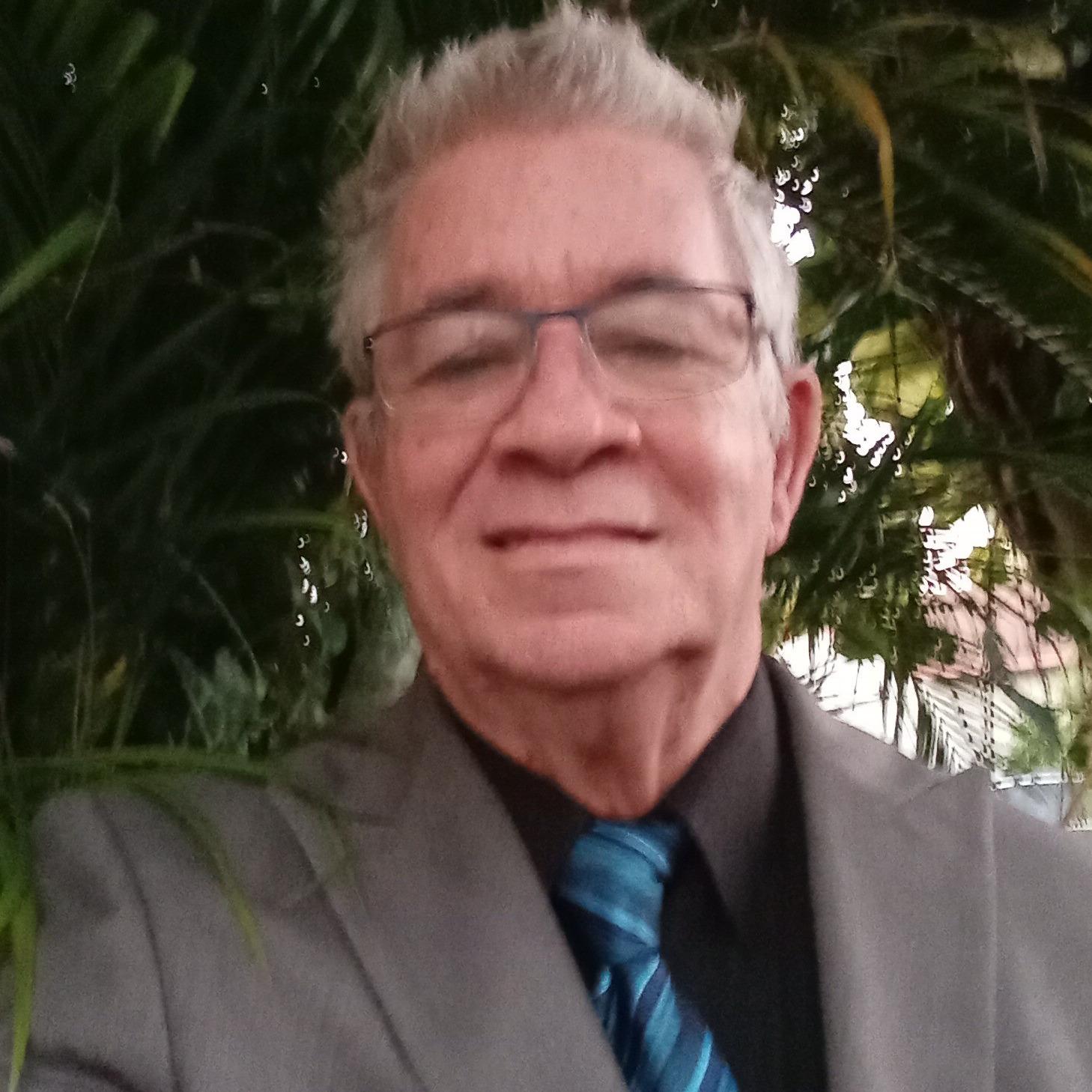 image of Dr. Mario W.