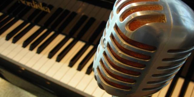 Songwriting: Breaking Down Songs - Music Recording Class