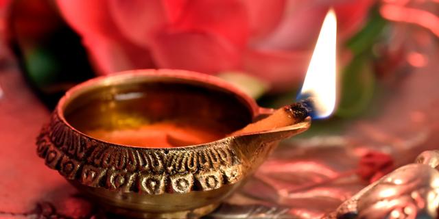 Learn About the Indian Festival of Lights Diwali - Hindi Class