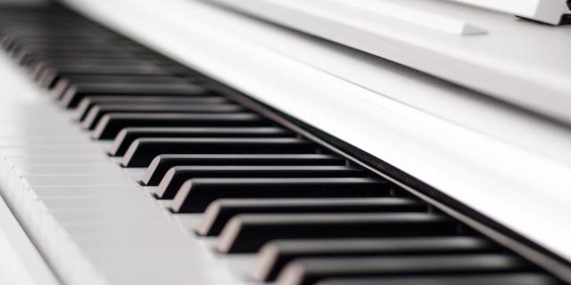 Learn the C Scale on the Piano - Piano Class