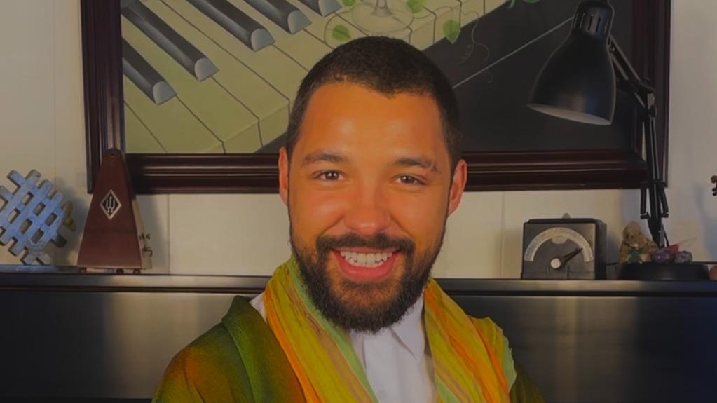 Piano Lessons with Edmar Oliveira: Introduction Video
