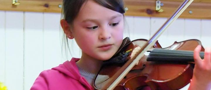 https://takelessons.com/blog/2014/04/guide-to-playing-violins-where-should-i-start