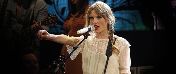 Why Your Daughter Shouldn’t Sing (ONLY) Taylor Swift Music