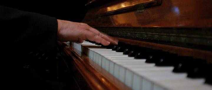 4 Songs That Every Classical Pianist Should Learn