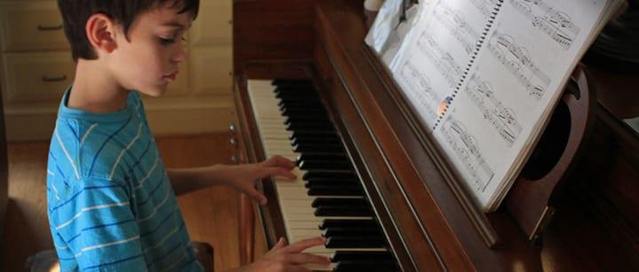 Piano Lessons for Kids: 5 Easy Ways to Support Your Child