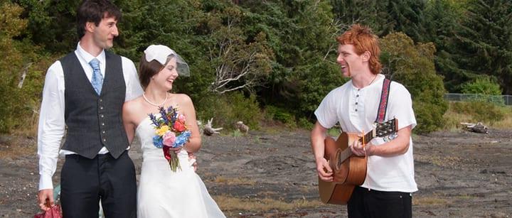 5 Great Songs to Sing at a Wedding