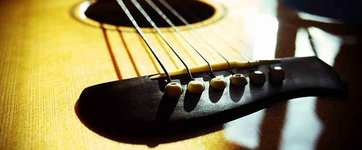4 Tips For Maximizing the Lifespan of Your Acoustic Guitar