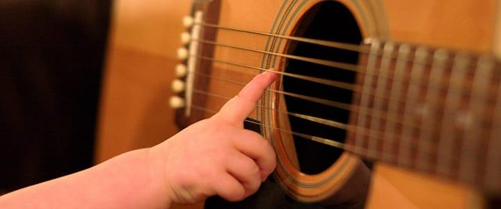 Guitar for Kids: How to Help Your Child Love the Guitar