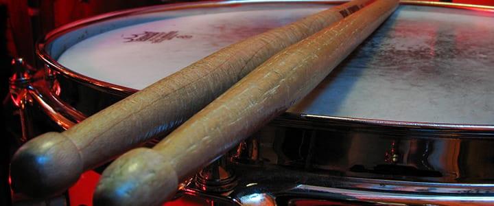 https://takelessons.com/blog/which-drum-sticks-are-the-best-z07