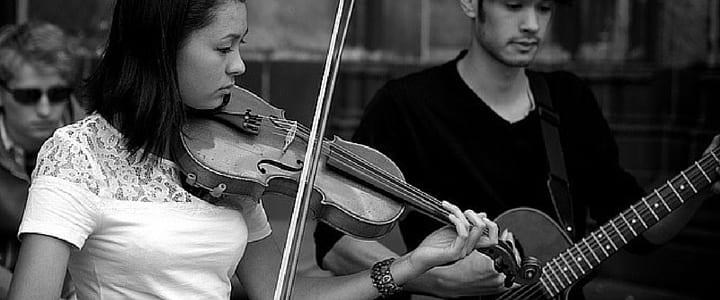 https://takelessons.com/blog/2015/11/13-easy-violin-duets-featuring-various-instruments