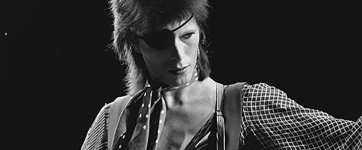 David Bowie Tribute: "Space Oddity" Guitar Tutorial [Video]