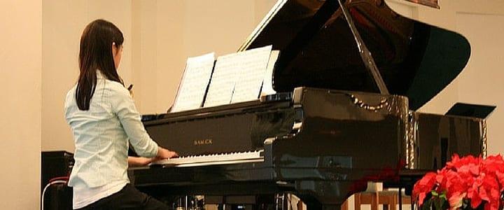 10 Piano Recital Songs for Beginners