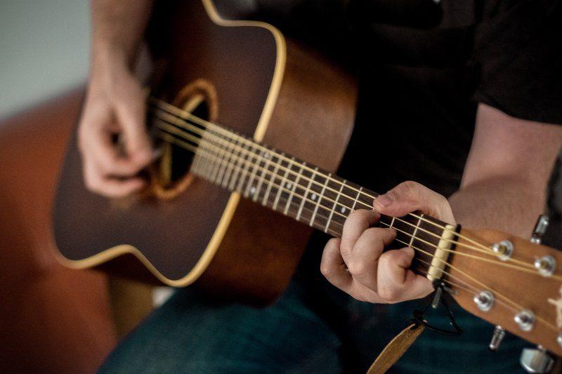 The Pros & Cons of Martin Guitars: How to Choose Your Instrument