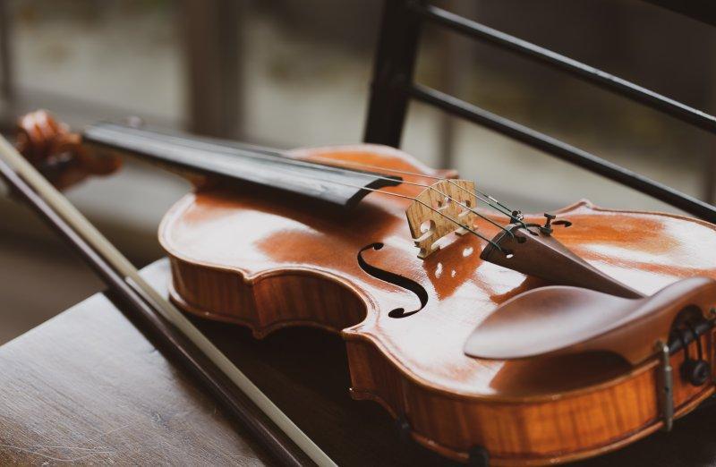 6 Maintenance Tips for Violin Bows