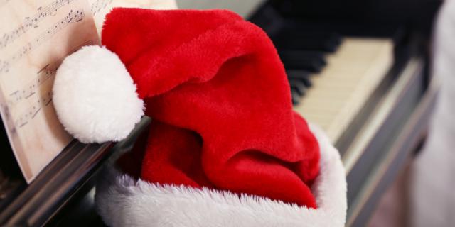 Ugly Holiday/Christmas Performance class - Piano Class
