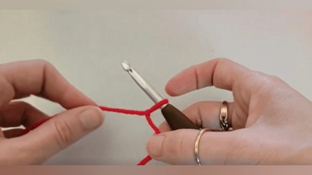 Crochet Foundations - Slip Knot