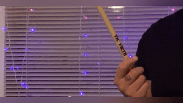 How to: Hold Your Sticks Properly 