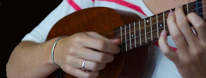 How to Tune a Ukulele: A Step-by-Step Guide for Beginners – TakeLessons