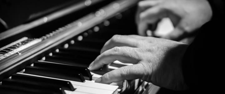 Videos: 4 Super-Effective Left-Hand Piano Exercises
