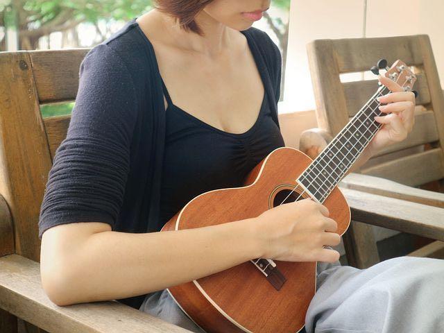 How to Improvise on a Fretted Instrument: a Step-by-Step Guide