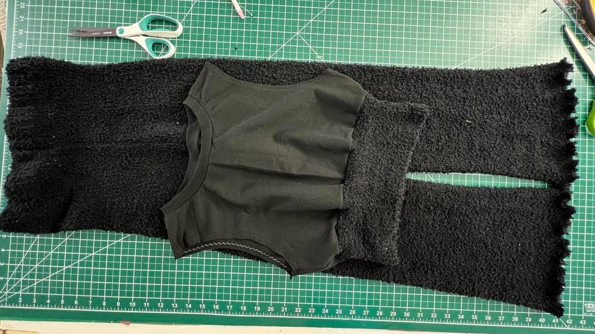 hemming knit pants with zigzag stitch